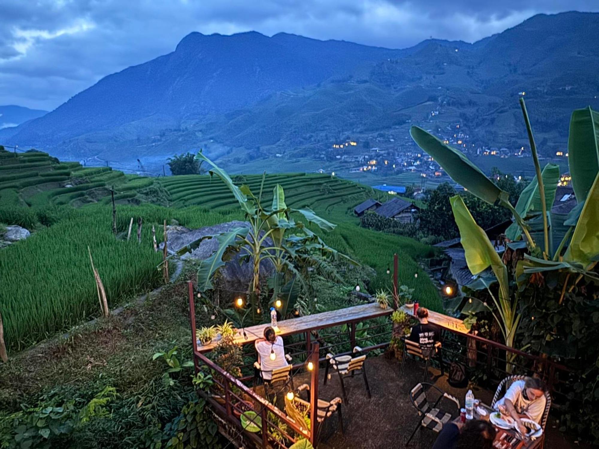 Surelee Homestay Sa Pa Esterno foto
