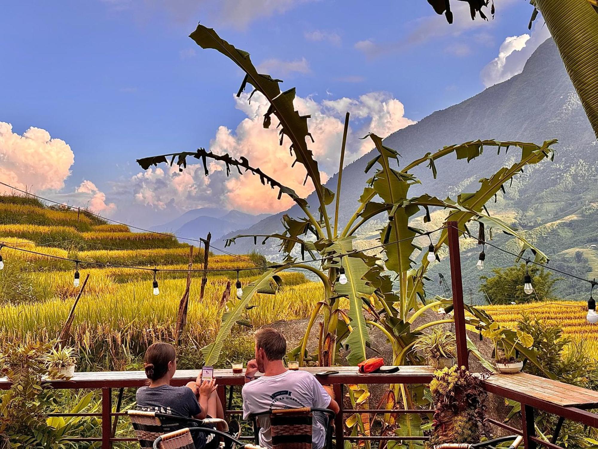 Surelee Homestay Sa Pa Esterno foto