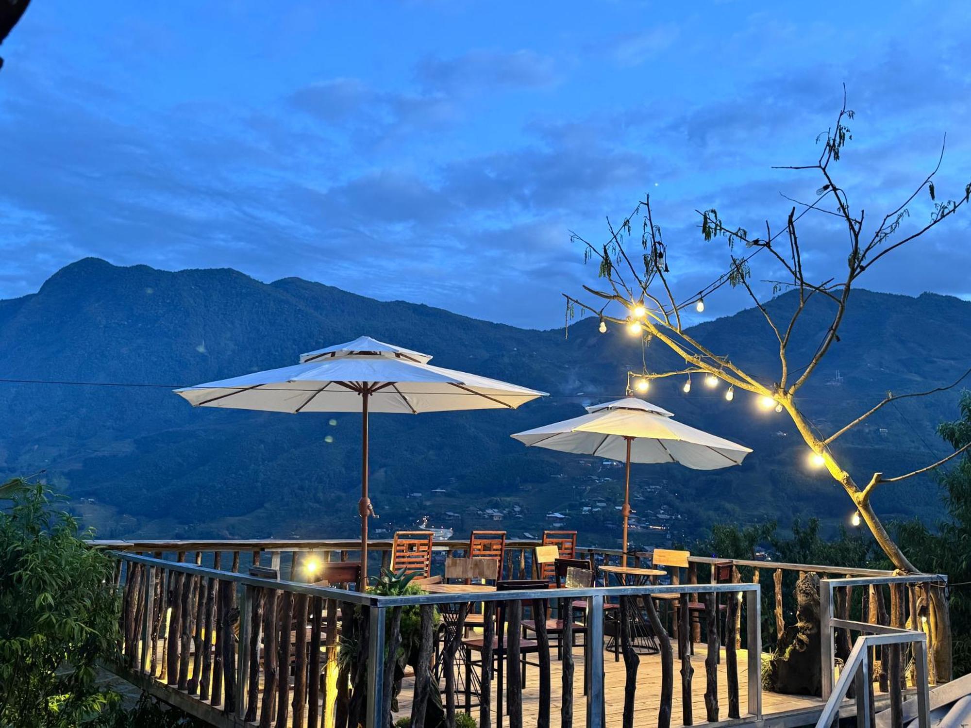 Surelee Homestay Sa Pa Esterno foto